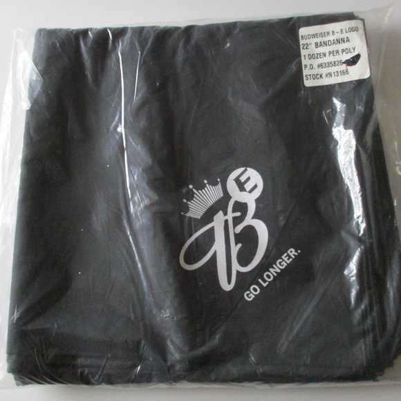Lot of 28 NEW Budweiser Extra Black Bandanas - Picture 3 of 6
